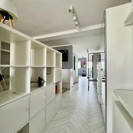 The Fifth Loft Style By Fiesta Appartamento *